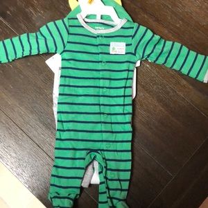 Boys 4 piece layette set